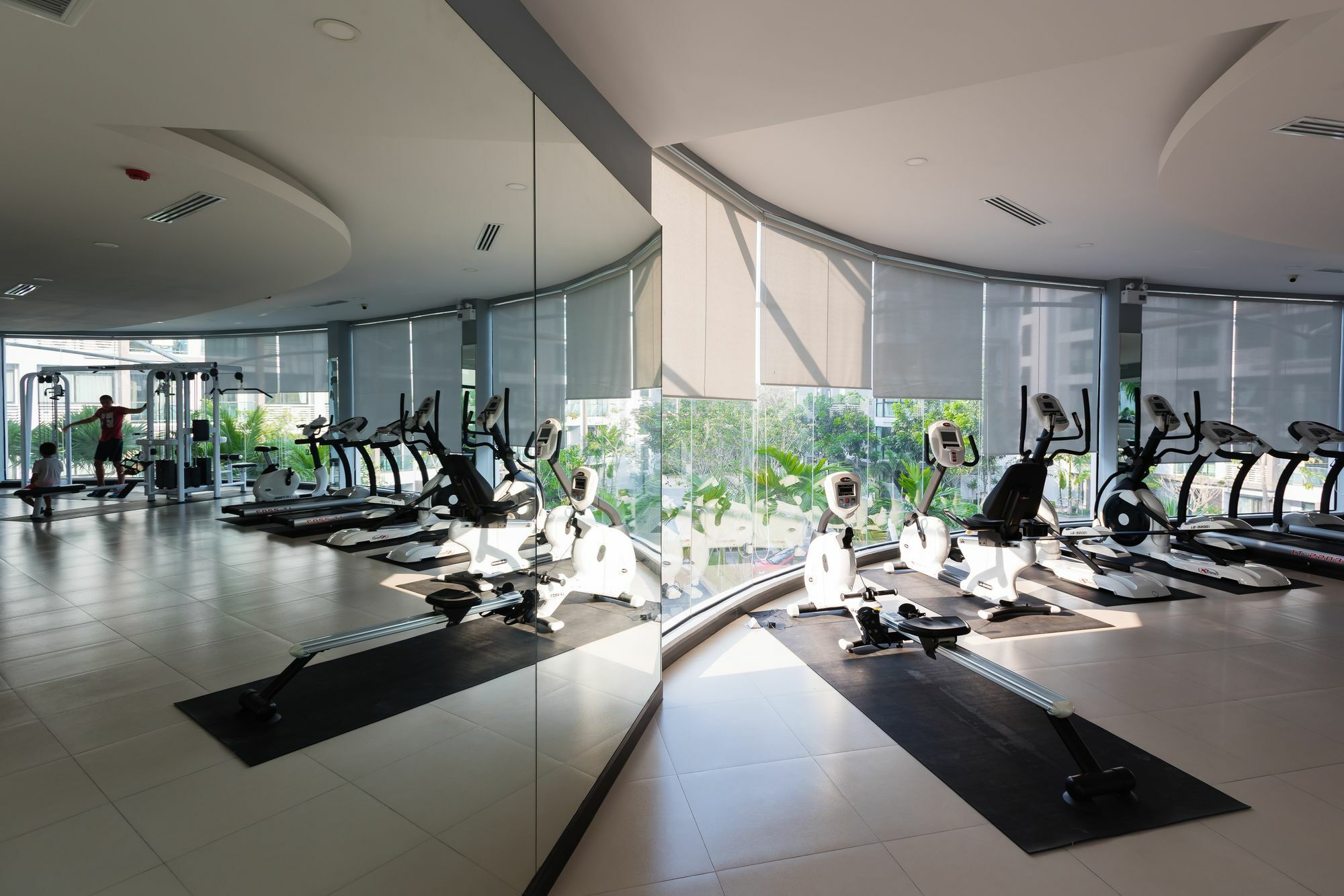 Dusit Grand Park Apartment Джомтиен Бийч Екстериор снимка