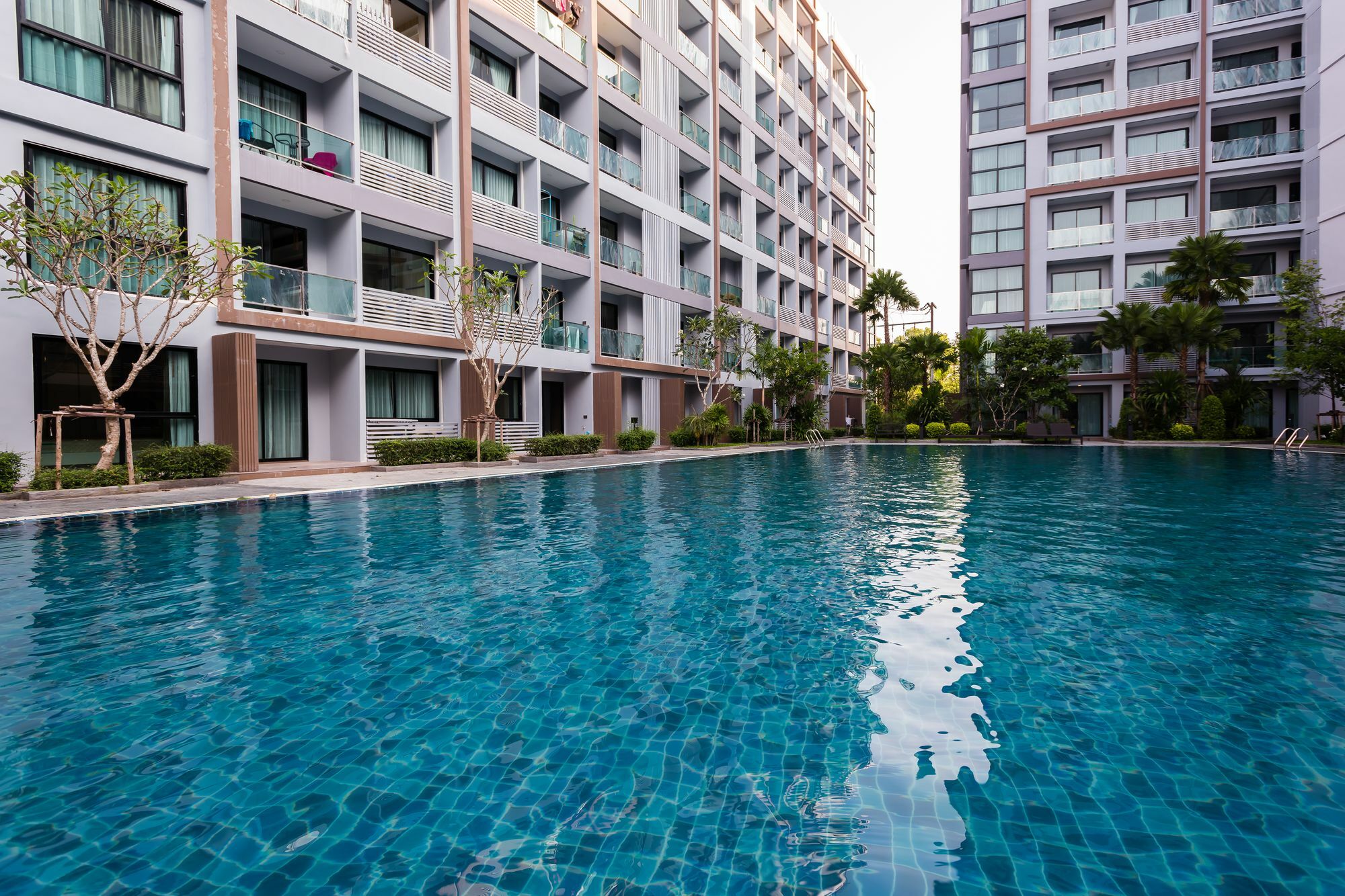Dusit Grand Park Apartment Джомтиен Бийч Екстериор снимка